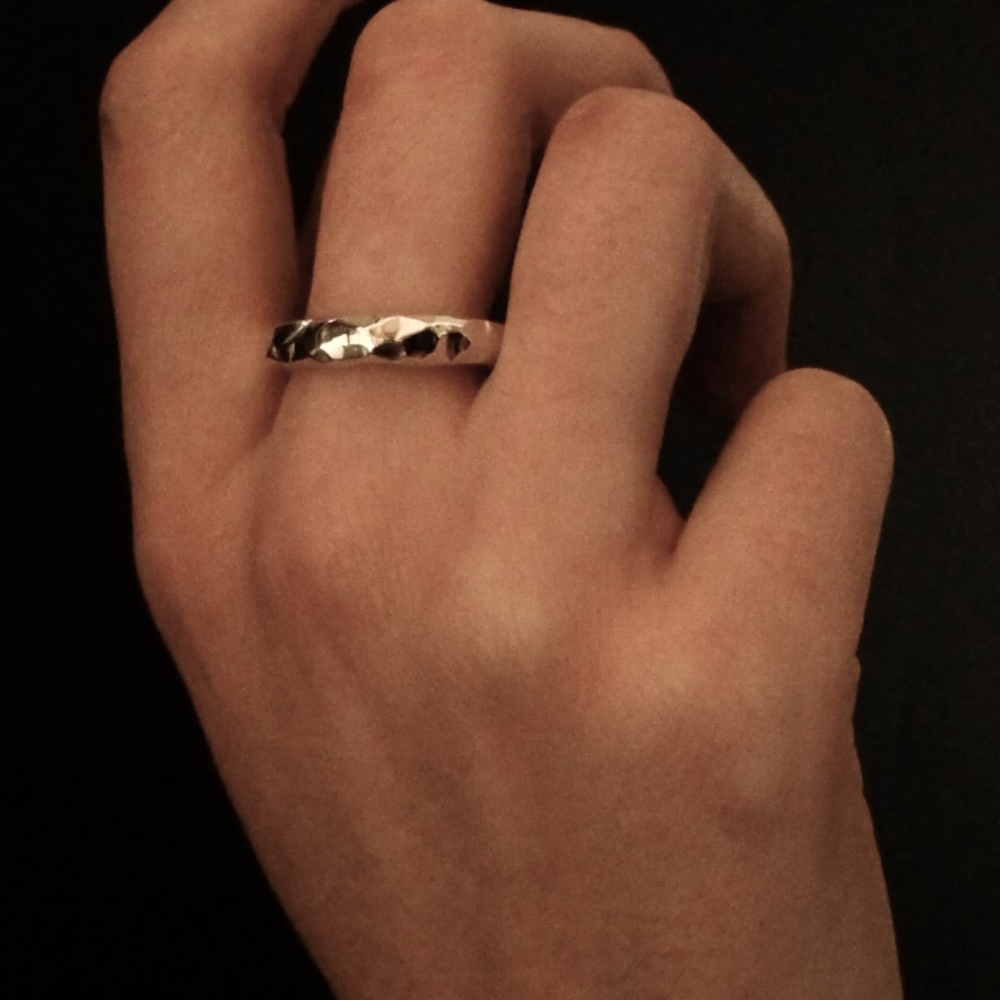 Nekala bague Eria unisexe argent massif recyclé éthique fait main en france minimaliste moderne bijoux précieux waterproof vermeil or