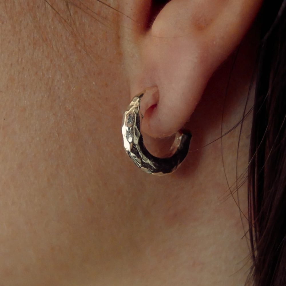 Boucles d'oreilles Nekala Lith argent massif recyclé éthique fait main en france minimaliste moderne bijoux précieux waterproof vermeil or