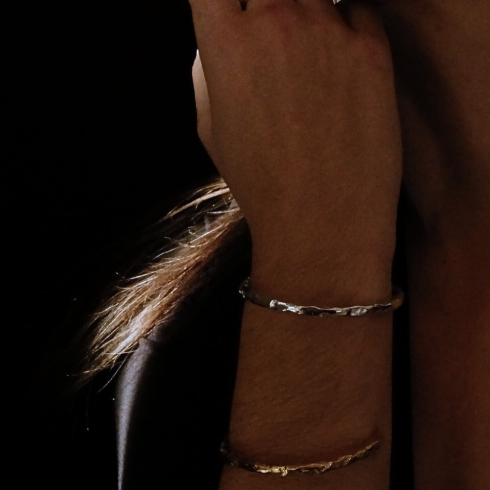 Nekala bijoux bracelet Yetha unisexe minimaliste brut moderne ancien structure texture argent massif vermeil or 18 carats précieux waterproof 2024 tendance bijoux